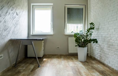 Location d’un appartement meublé et spacieux de 3 pièces, 86 m², près du centre-ville, Nouveau Belgrade, Serbie